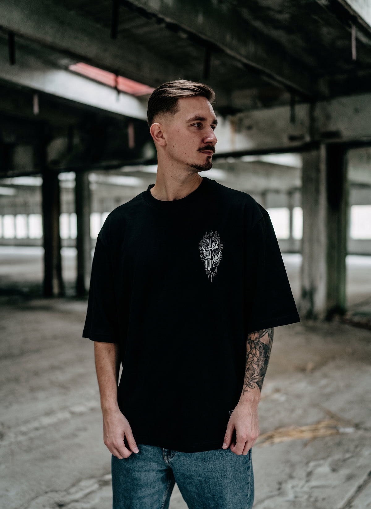 CAMISA VAXO "Black Mind" SEMI OVERSIZE